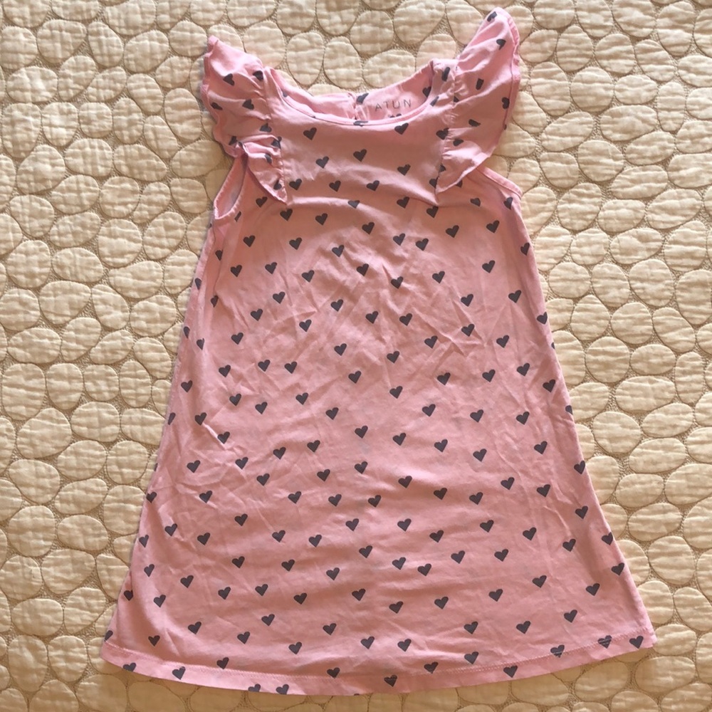 Atun Girls flutter sleeve pink heart dress